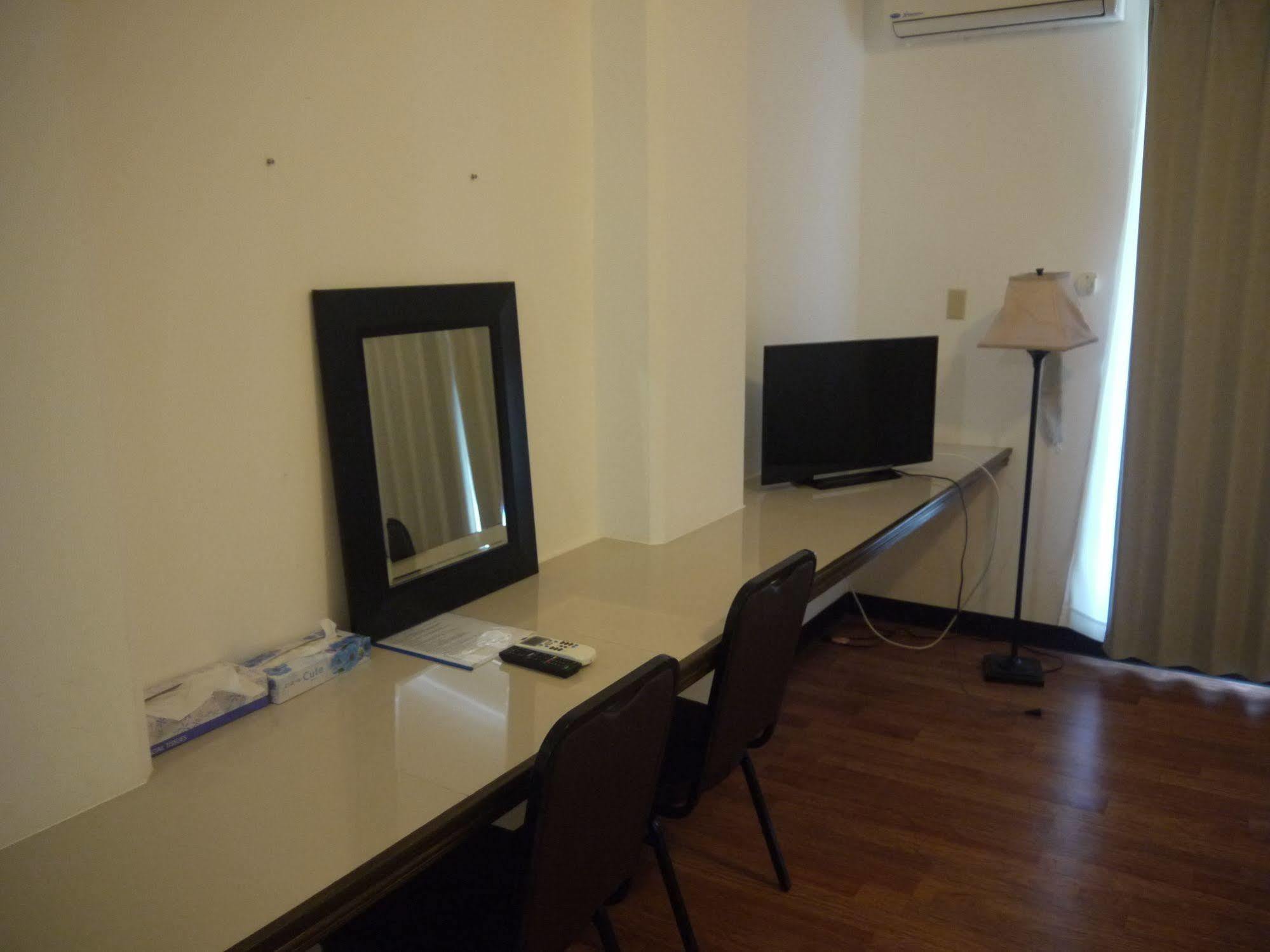 Himawari Hotel Garapan Buitenkant foto