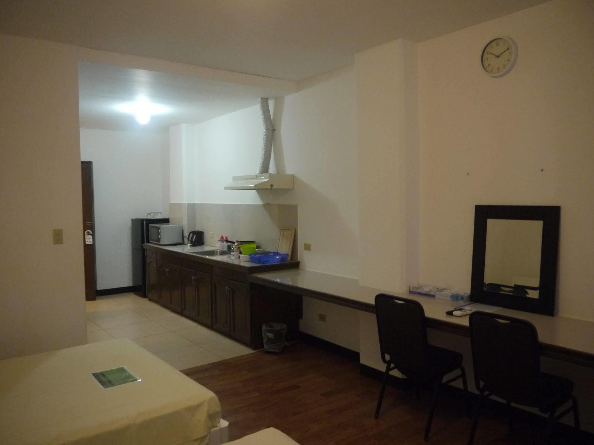 Himawari Hotel Garapan Buitenkant foto